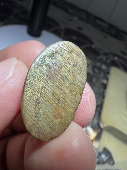 พระหล่อเก่าไม่ทราบที่ รูปที่ 5