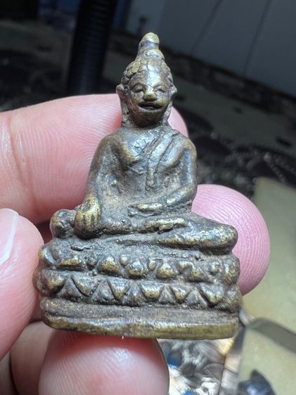 พระหล่อเก่าไม่ทราบที่