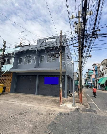 อาคารพาณิชย์รีโนเวทใหม่ 2 คูหา ทำเลพร้อมทำธุรกิจ  แต่งใหม่ทั้งหลัง พร้อมเข้าอยู่ได้ทันที