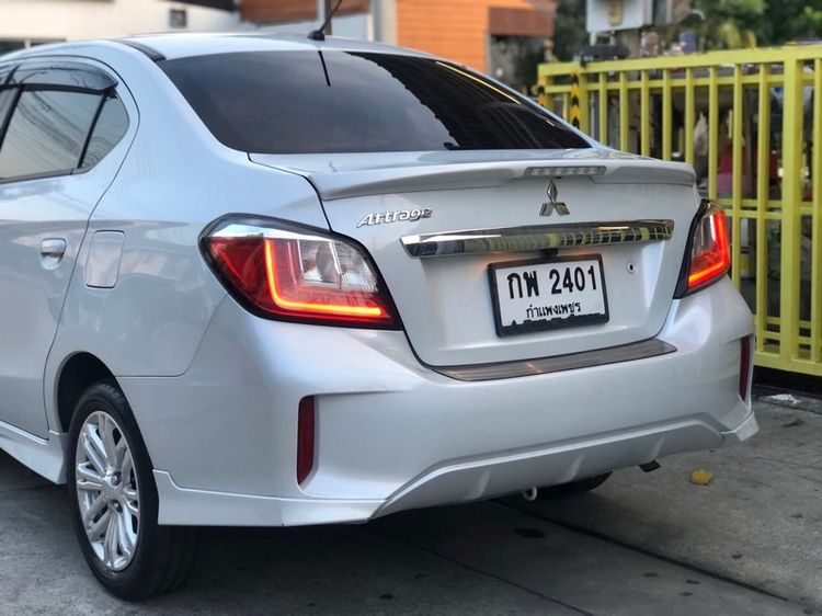 Mitsubishi Attrage 2019 1.2 GLS Limited Sedan เบนซิน เกียร์อัตโนมัติ ขาว รูปที่ 4