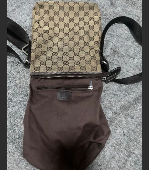 กระเป๋าสะพายข้างลายสีน้ำตาล รูปที่ 2