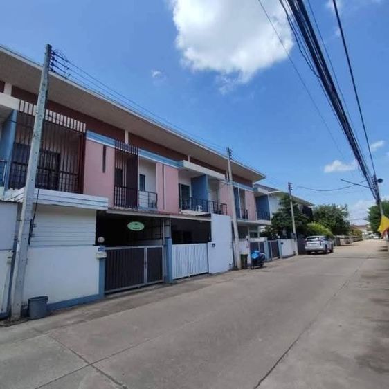 มีบางส่วน ขายทาวน์โฮม2ชั้น ทำเลใจกลางเมืองน่าน ใกล้สนามบิน มหาลัย โรงพยาบาล โรงเรียน ตลาด ใกล้7-Elevenเพียง2นาที รูปที่ 2