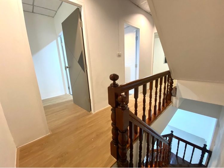 ใช่ ขายทาวน์เฮ้าส์ 3 ชั้น 4ห้องนอน 3ห้องน้ำ รูปที่ 3