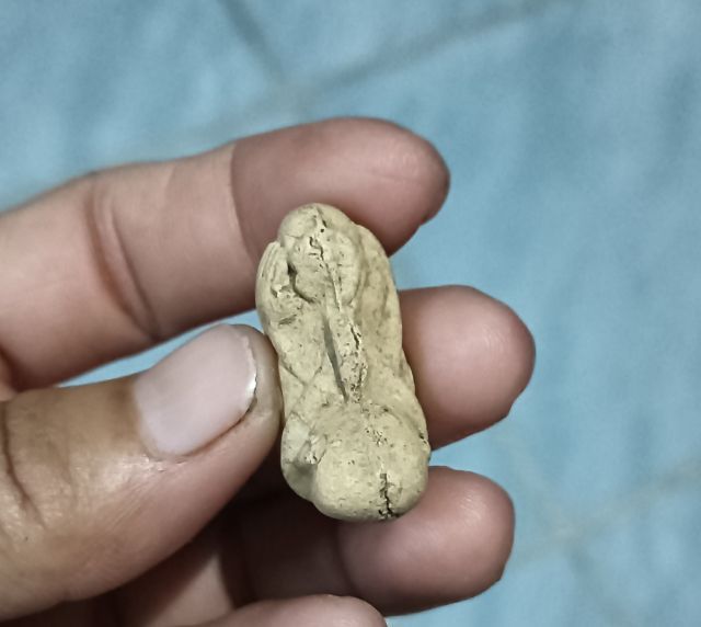 พระปิดตาพร้อมกรอบ 1 องค์ รูปที่ 12