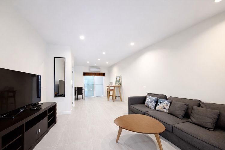 มีบางส่วน ห้เช่า ทาวน์โฮม 3 ชั้น Villette City Pattanakarn 38 รูปที่ 2