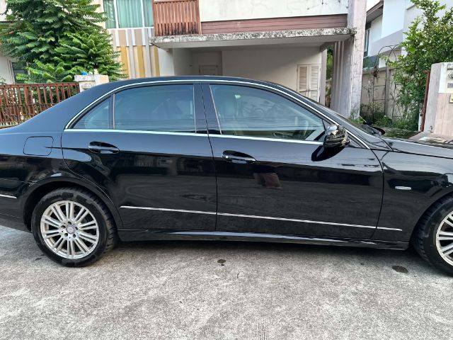 Mercedes-Benz E-Class 2011 E200 CGI เบนซิน ไม่ติดแก๊ส เกียร์อัตโนมัติ ดำ รูปที่ 3