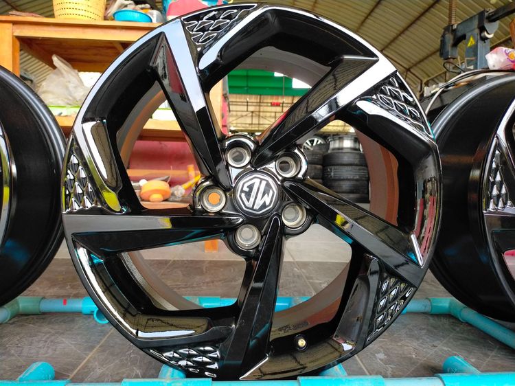 แม็กmg ขอบ17 กว้าง7 et43 สีอบpowder coat ไร้รอยไม่คดไม่ดุ้งไม่แตก  ใส่ mg 4 mg5 mg ep mg zs EV   อื่นๆ 5 รู 112 รูปที่ 3