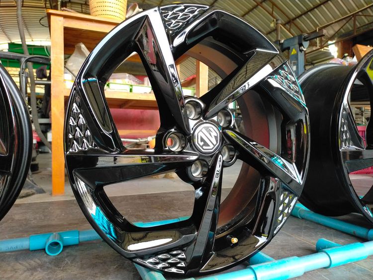 แม็กmg ขอบ17 กว้าง7 et43 สีอบpowder coat ไร้รอยไม่คดไม่ดุ้งไม่แตก  ใส่ mg 4 mg5 mg ep mg zs EV   อื่นๆ 5 รู 112 รูปที่ 2