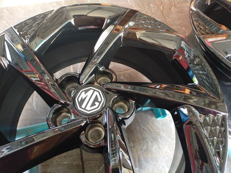 แม็กmg ขอบ17 กว้าง7 et43 สีอบpowder coat ไร้รอยไม่คดไม่ดุ้งไม่แตก  ใส่ mg 4 mg5 mg ep mg zs EV   อื่นๆ 5 รู 112 รูปที่ 7