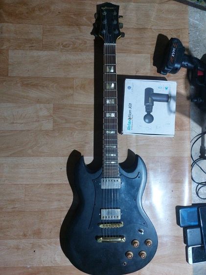 กีต้าร์ไฟฟ้า ขายกีต้าร์ซามูไรทรง SG Japan 1 ตัว