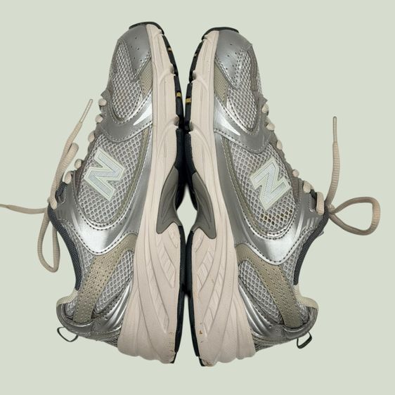 รองเท้า new balance รูปที่ 4