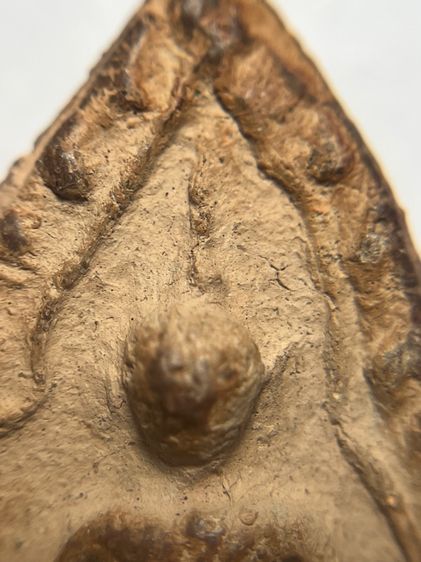 พระขุนแผนกรุบ้านกลางพิมพ์พายคู่ เนื้อดิน รูปที่ 11