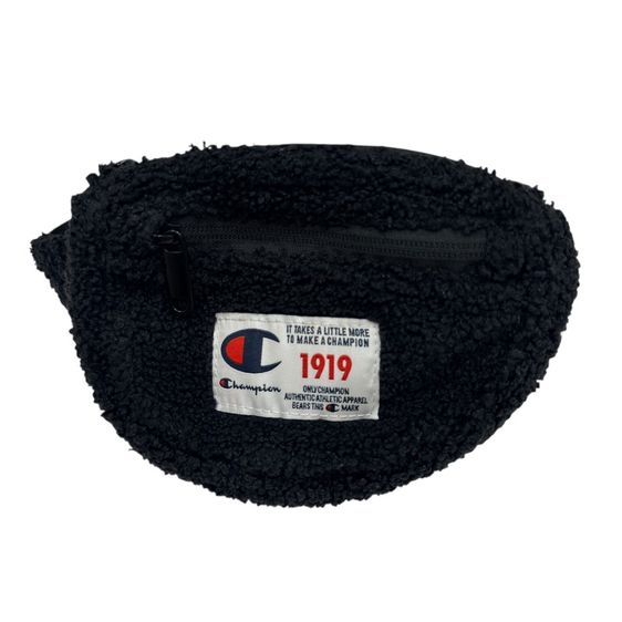 กระเป๋า Champion