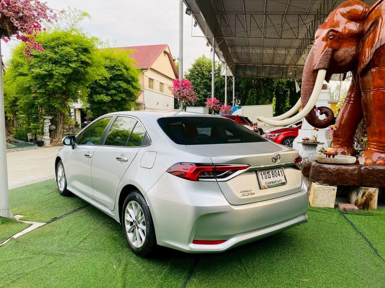 Toyota Altis 2020 1.6 G Sedan เบนซิน NGV เกียร์อัตโนมัติ บรอนซ์เงิน รูปที่ 4