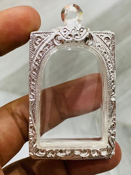 ตลับเงินใส่พระสมเด็จ