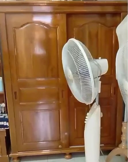 ตู้เสื้อผ้าไม้ โต๊ะเครื่องแป้งไม้ ของจังหวัดแพร่