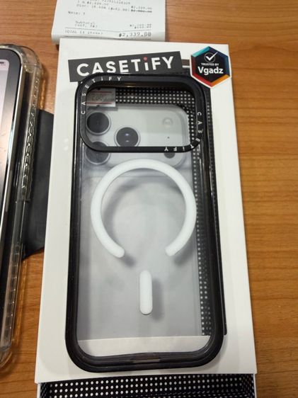 ขาย casetify i phone 17 pro ขอบดำ หลังใส  ใช้งานปกติ สภาพ ดีกล่องครบ  ประกัน1ปี เหลือถึง 4-1-70 รูปที่ 2