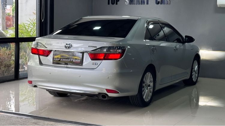 Toyota Camry 2017 2.5 HEV Premium Sedan ไฮบริด ไม่ติดแก๊ส เกียร์อัตโนมัติ บรอนซ์เงิน รูปที่ 4
