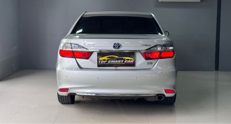 Toyota Camry 2017 2.5 HEV Premium Sedan ไฮบริด ไม่ติดแก๊ส เกียร์อัตโนมัติ บรอนซ์เงิน รูปที่ 3