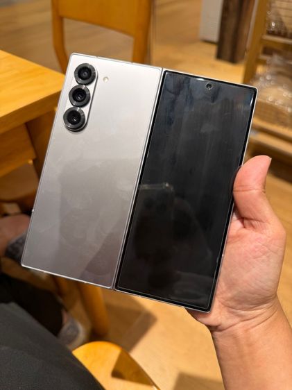 อื่นๆ Samsung galaxy fold 6 512 gb สีเทา