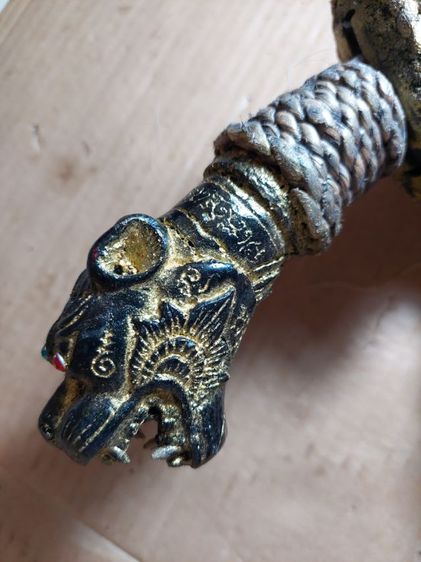 เครื่องรางมีดหมอหลวงพ่อผินะวัดสนมลาวใบ 9 นิ้วยาวรวม 15 นิ้ว รูปที่ 8