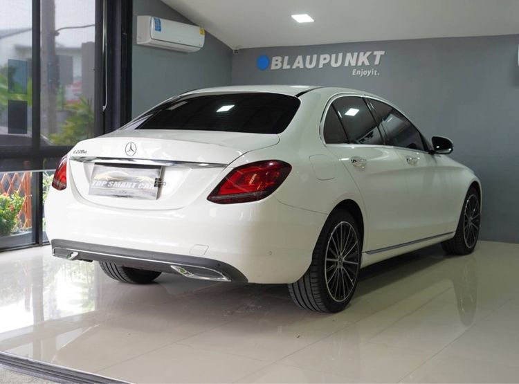 Mercedes-Benz C-Class 2018 C220 Sedan ดีเซล ไม่ติดแก๊ส เกียร์อัตโนมัติ ขาว รูปที่ 3