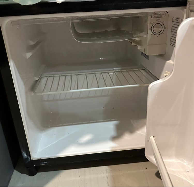 ตู้เย็น มินิบาร์ 1 ประตู Toshiba รูปที่ 2