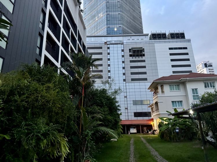 ใช่ ขาย ที่ดินผืนสุดท้ายใจกลางพหลโยธิน 4 สร้าง บ้านในฝัน หรือ ธุรกิจในบรรยากาศส่วนตัว รูปที่ 3