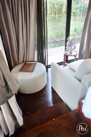 รับผลิตเฟอร์นิเจอร์ ลอยตัว โต๊ะประชุม เก้าอี้ และอื่นๆ โดยช่างฝีมือคนไทย  รูปที่ 11