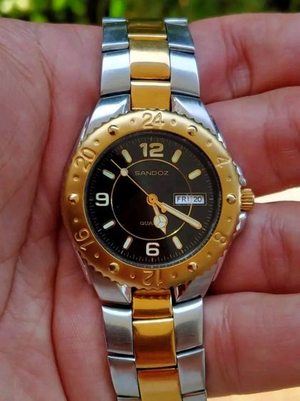 ดำ อื่นๆ นาฬิกา Sandoz ถ่าน
สภาพดี เดินดี ใช้งานปกติ