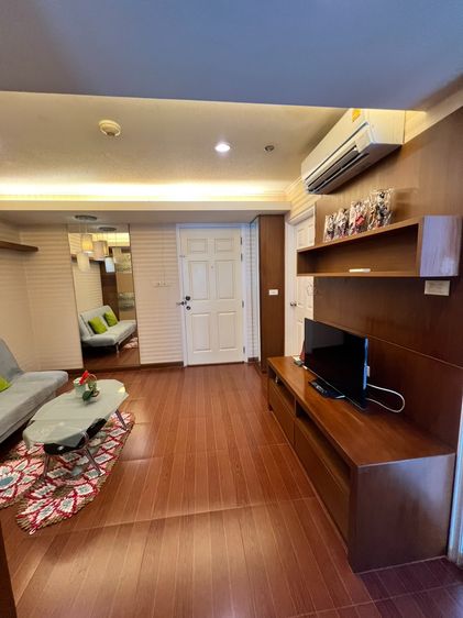 ตกแต่งครบ ขายคอนโดห้องมุม Lumpini Ville ศูนย์วัฒนธรรม เฟอร์ครบ Built-in ทั้งห้อง หิ้วกระเป๋าเข้าอยู่ได้เลย ทำเลดี ใกล้ MRT ห้วยขวาง รูปที่ 2