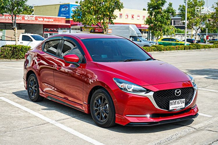Mazda Mazda 2 2020 1.3 Skyactiv-G S Leather Sedan Sedan เบนซิน ไม่ติดแก๊ส เกียร์อัตโนมัติ แดง รูปที่ 3