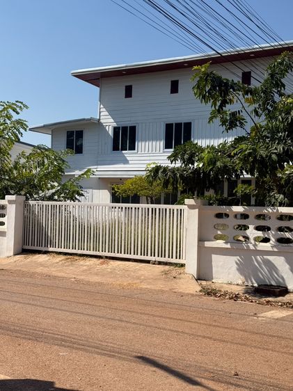 มีบางส่วน ขายบ้านเดี่ยว 2 ชั้น 100 ตร.ว. บ้านรีโนเวทใหม่ ติดถนนริมโขง 2 ข้างแปลงมุม ทำเลหายาก รูปที่ 2