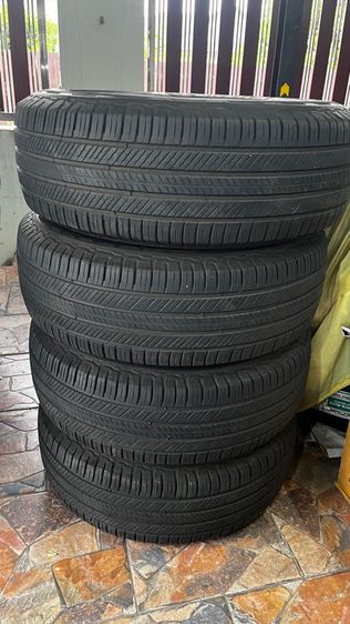 แยกขายได้ ล้อเดิม Fortuner ขอบ16 พร้อมยาง Michelin Suvพลัส 265-65r16 ปลายปี23 สภาพใหม่ รูปที่ 10