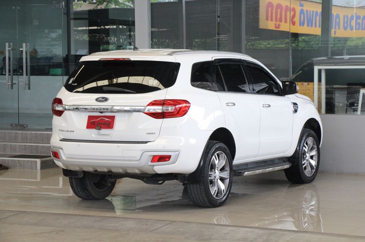 Ford Everest 2017 3.2 Titanium+ 4WD Utility-car ดีเซล ไม่ติดแก๊ส เกียร์อัตโนมัติ ขาว รูปที่ 2