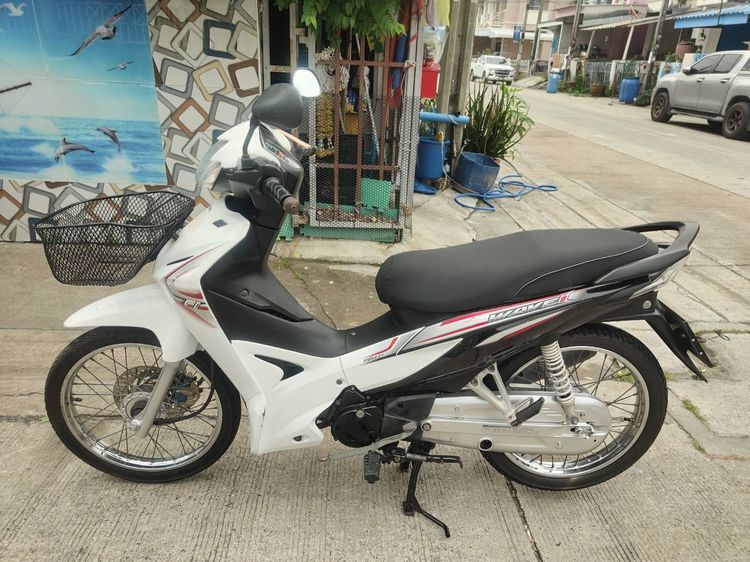 🛵ยังไงก็ขาย WAVE110 i ปี 58 เครื่องดี สีสวย สตาร์ทมือ รถบ้านเดิมๆ เล่มชุดโอนครบ+เปลี่ยนถ่ายน้ำมันเครื่องฟรี ส่งฟรี30 ก.ม รูปที่ 2
