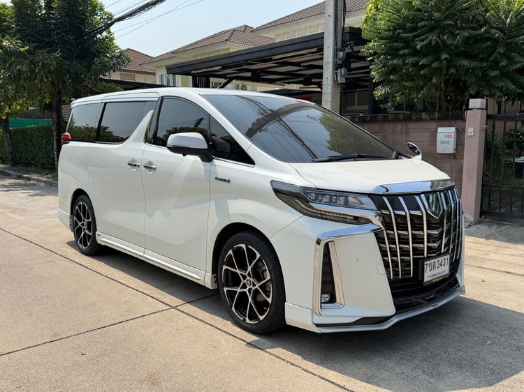 รถ Toyota Alphard 2.5 Hybrid SR C-Package E-Four 4WD สี ขาว