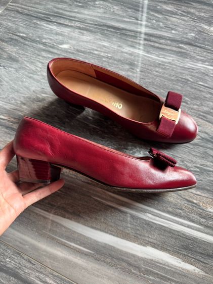 Salvatore Ferragamo Heels รูปที่ 2