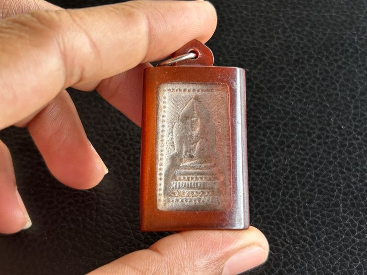 แหวกม่านข้างเม็ดพ่อกวย