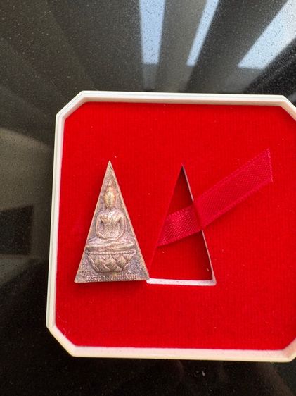 พระกำลังแผ่นดิน รูปที่ 3