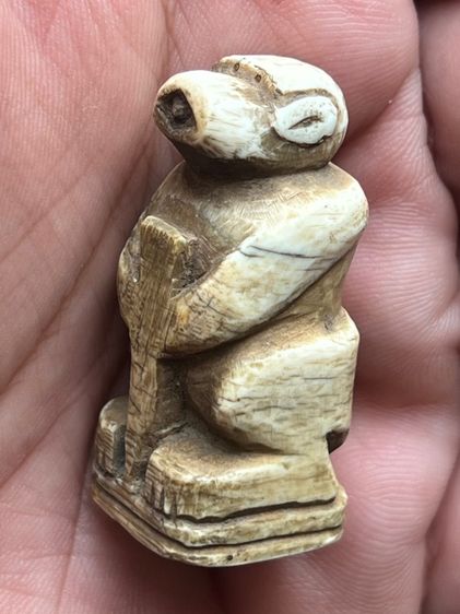 ลิงตัวใหญ่อ้วนๆ (มีสินค้าหลายรายการกดเข้ามาดูในโปรไฟล์ได้เลยครับ)