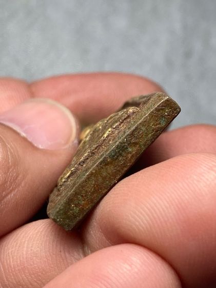 พระหล่อโบราณ รูปที่ 5