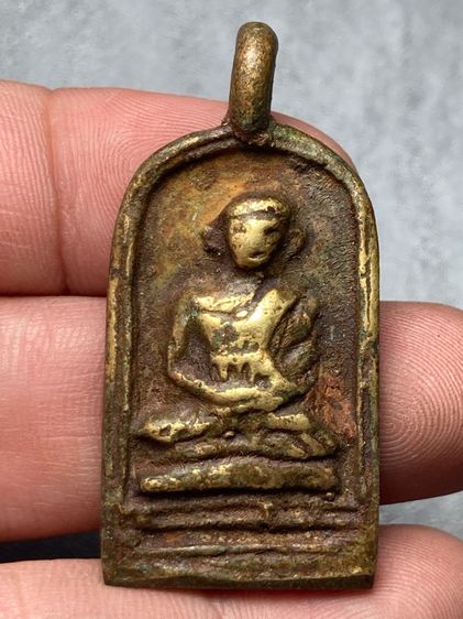 พระหล่อโบราณ