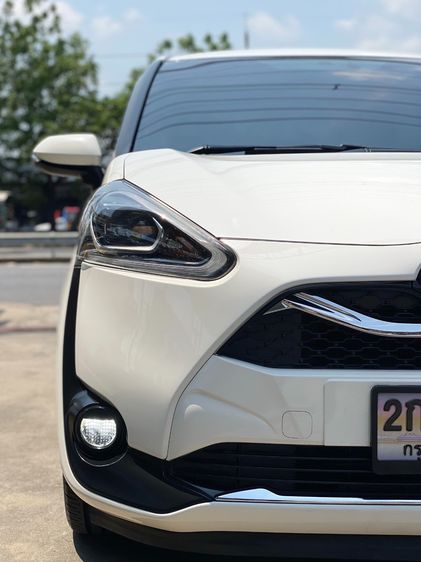 Toyota Sienta 2019 1.5 V Utility-car เบนซิน ไม่ติดแก๊ส เกียร์อัตโนมัติ ขาว รูปที่ 3