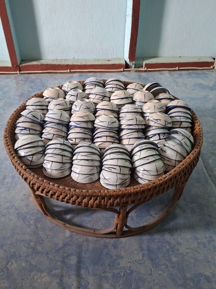 ถ้วยตะไลเก่า 50+ปี งานเขียนมือลายคราม รูปที่ 2