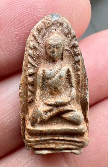 พระรอด วัดมกาวัน พิมพ์ใหญ่เนื้อเขียวหินครก  รูปที่ 4