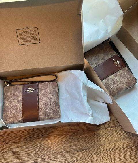 กระเป๋า coach ของแท้มีใบเสร็จ