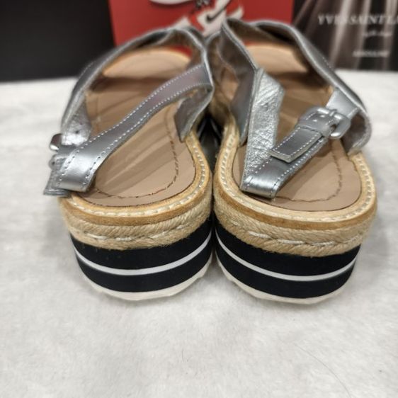 รองเท้า ปราด้า งานมือสองงานตู้ญี่ปุ่น รูปที่ 3