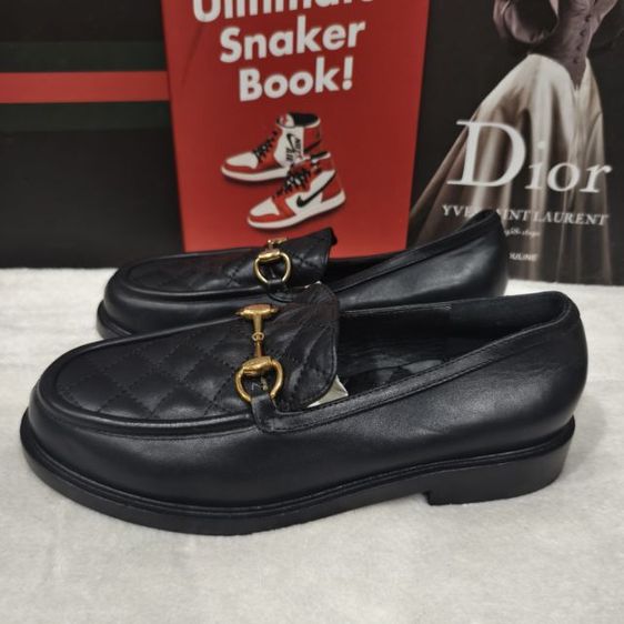 รองเท้า ชาเนล งานมือสองงานตู้ญี่ปุ่น 
 รูปที่ 2