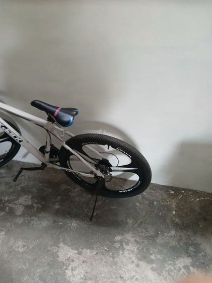จักรยาน สีขาวใช้งานได้ รูปที่ 7